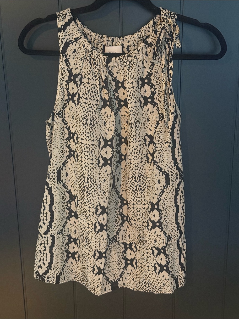 🐍 LOFT Women’s Black and White Snakeskin Silk Sleeveless Printed Tunic - Size S